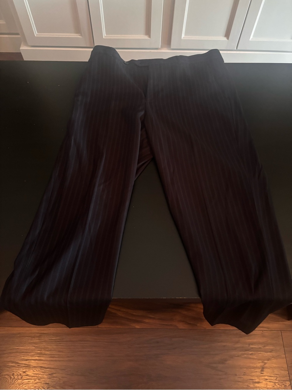 Men's two suits - Picture 4 of 7